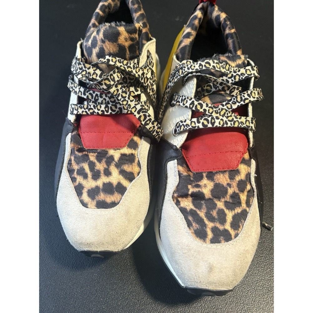 Steve Madden Women's Cliff Sneakers 7.5 Leopard Print Platform